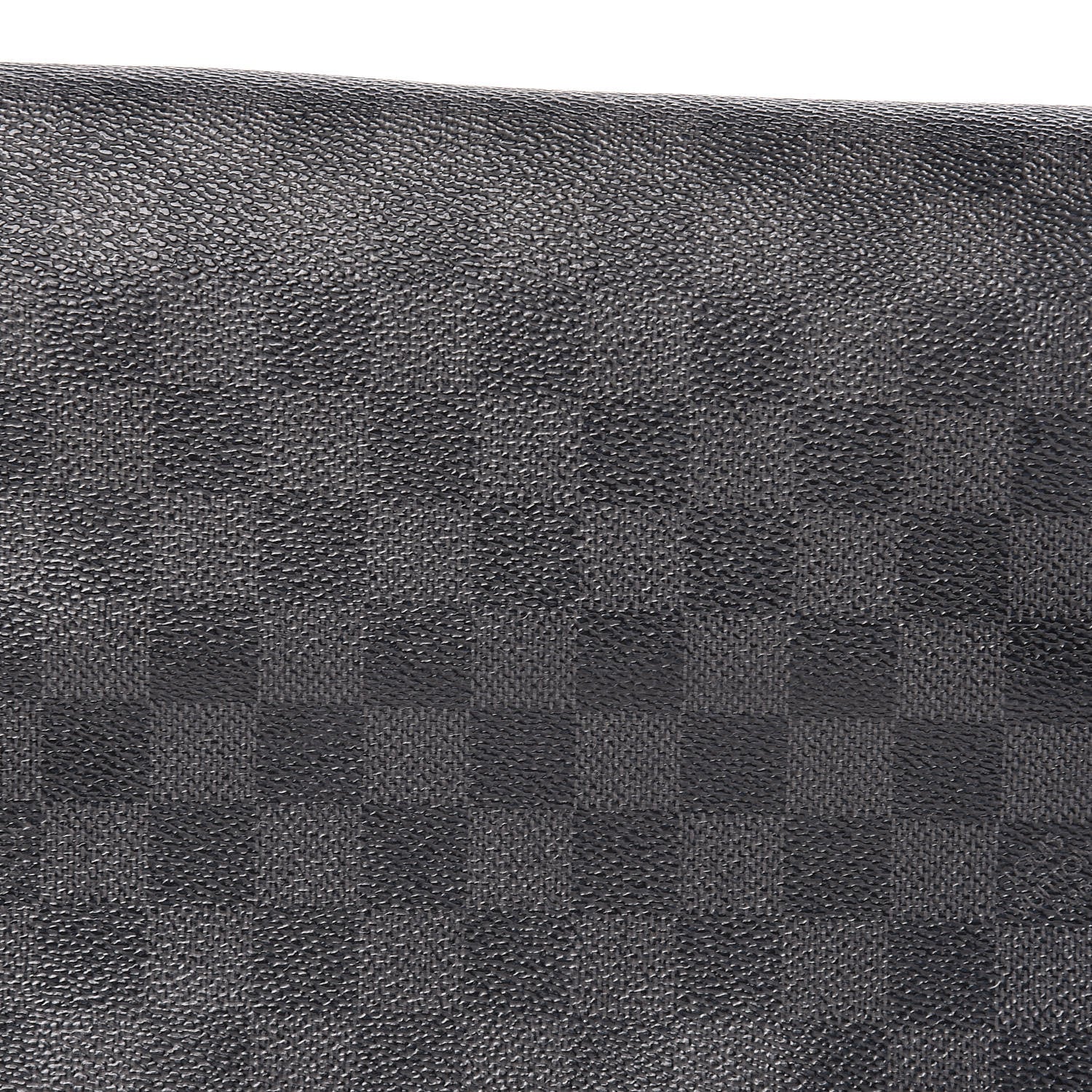 Louis Vuitton Damier Graphite Hanging Toiletry Kit 9 of 12