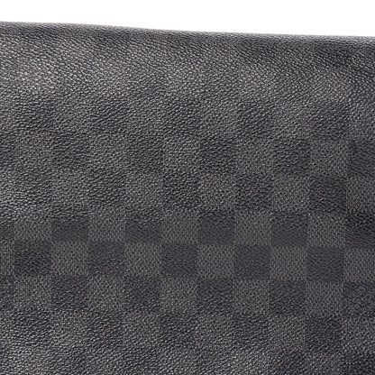 Louis Vuitton Damier Graphite Hanging Toiletry Kit 9 of 12