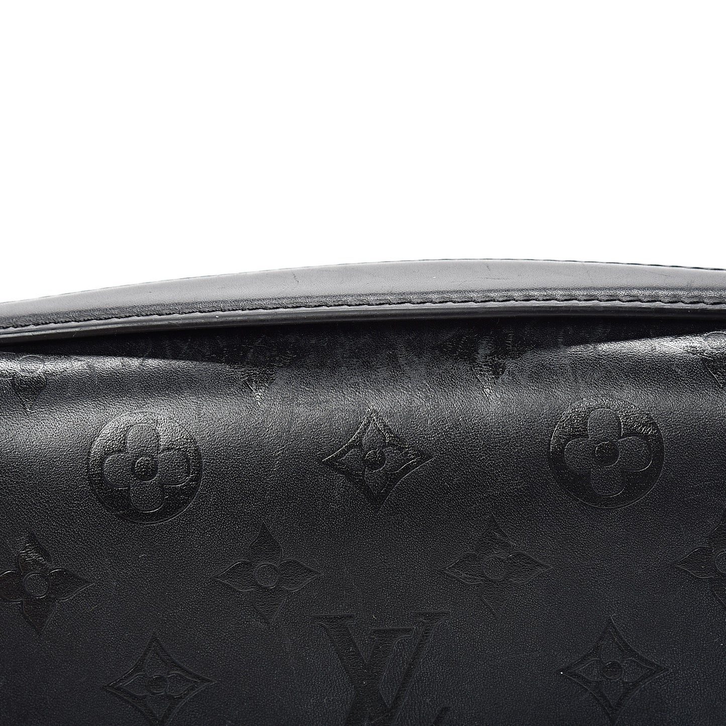 Calfskin Monogram Very Messenger Black