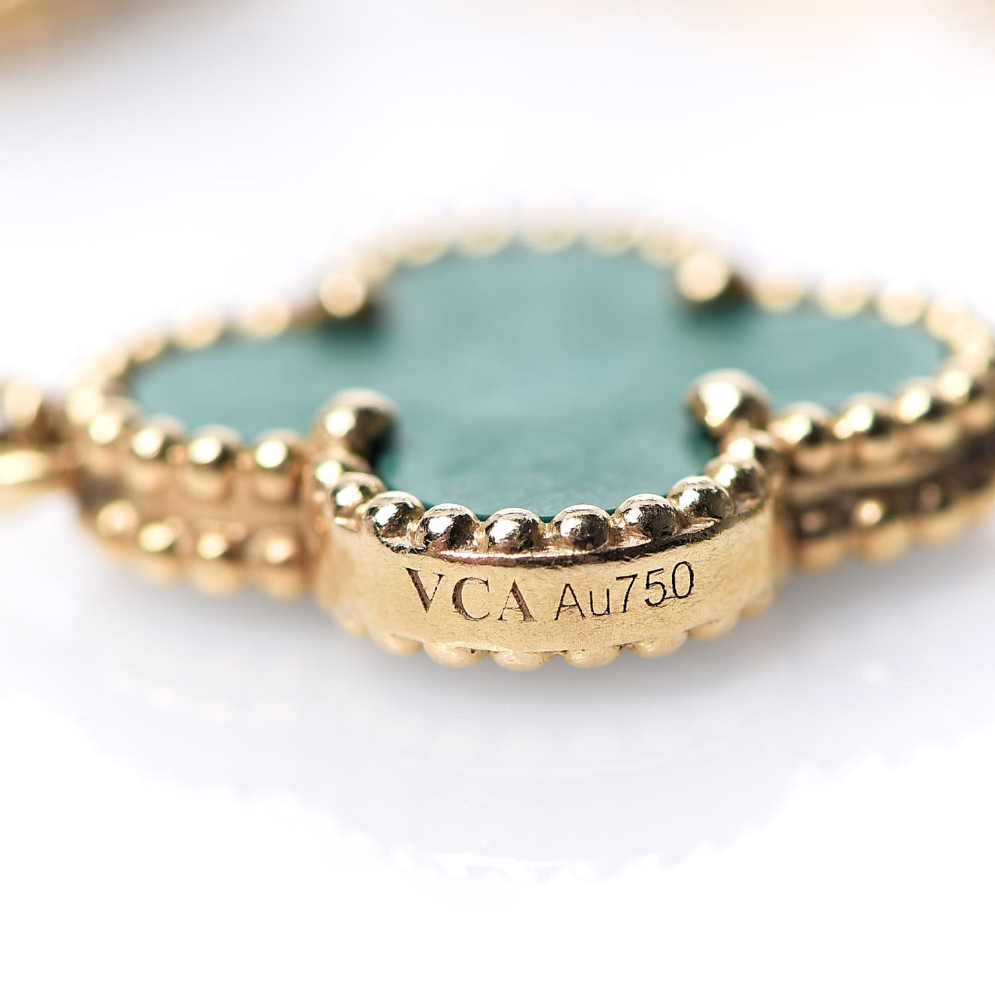 18K Yellow Gold Malachite 5 Motifs Vintage Alhambra Bracelet