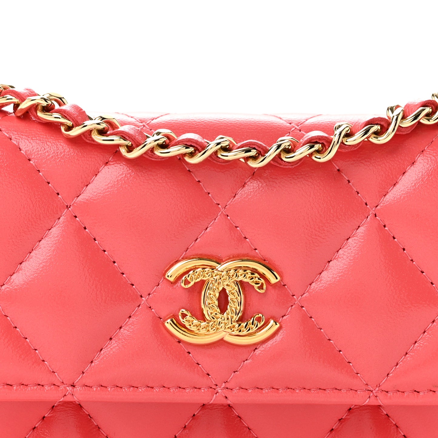 Shiny Lambskin Quilted Card Holder On Chain Pink