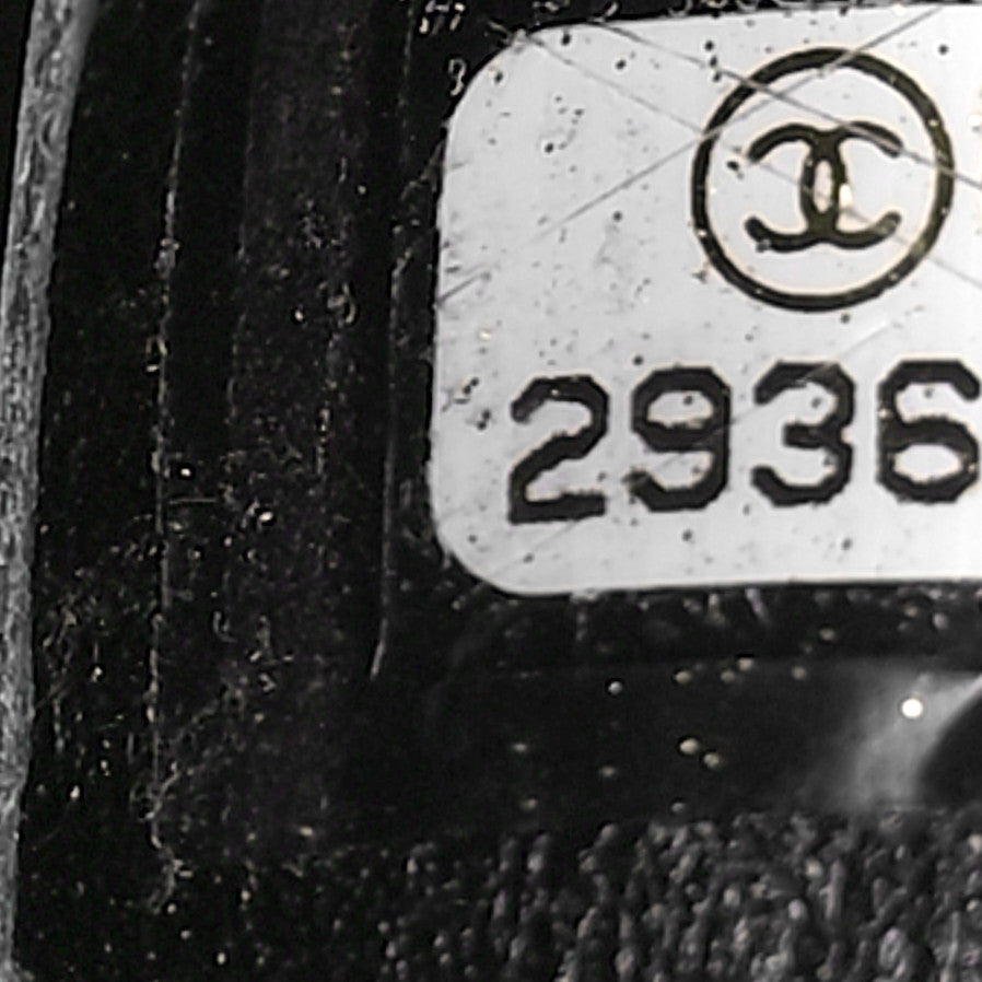 Chanel Caviar Deauville Drawstring Bucket Bag Black 7 of 9