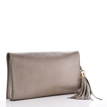 Gucci Metallic Pebbled Calfskin Medium Soho Clutch Golden Beige 3 of 7