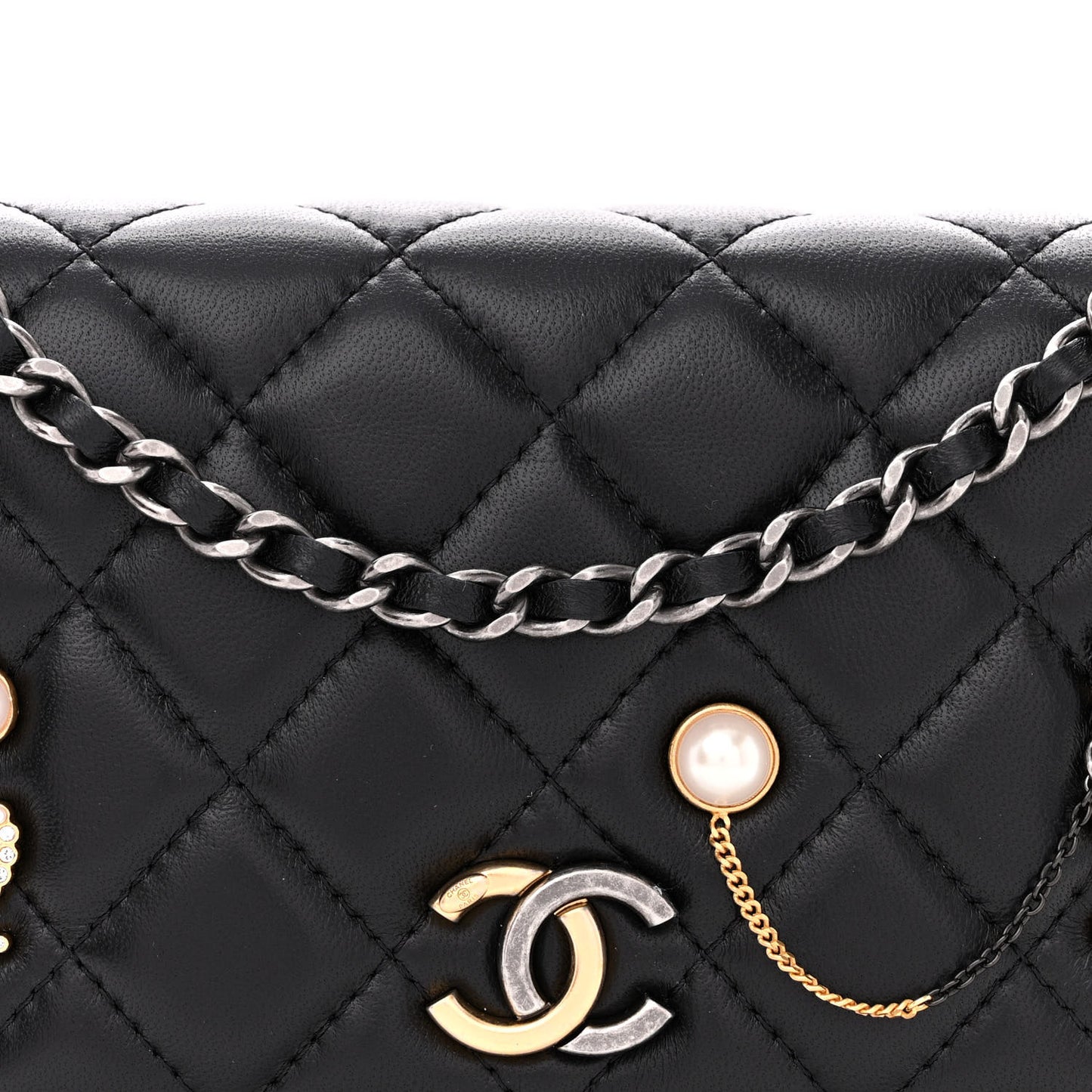 Lambskin Quilted Coco Clips Wallet On Chain WOC Black