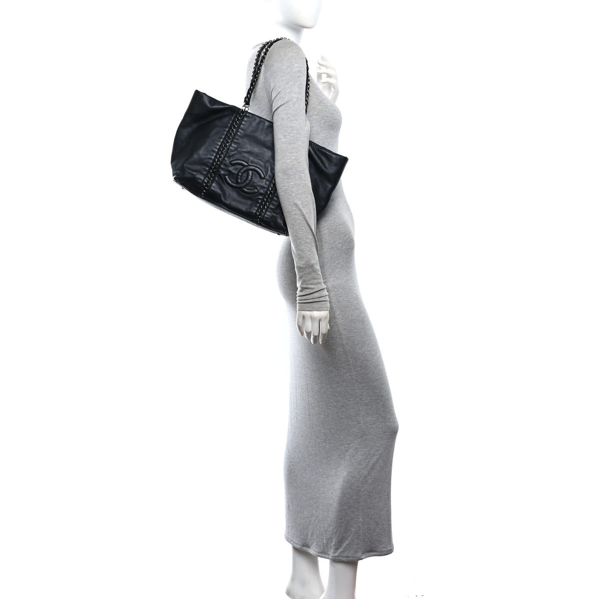 Smooth Calfskin Luxe Ligne Tote Black