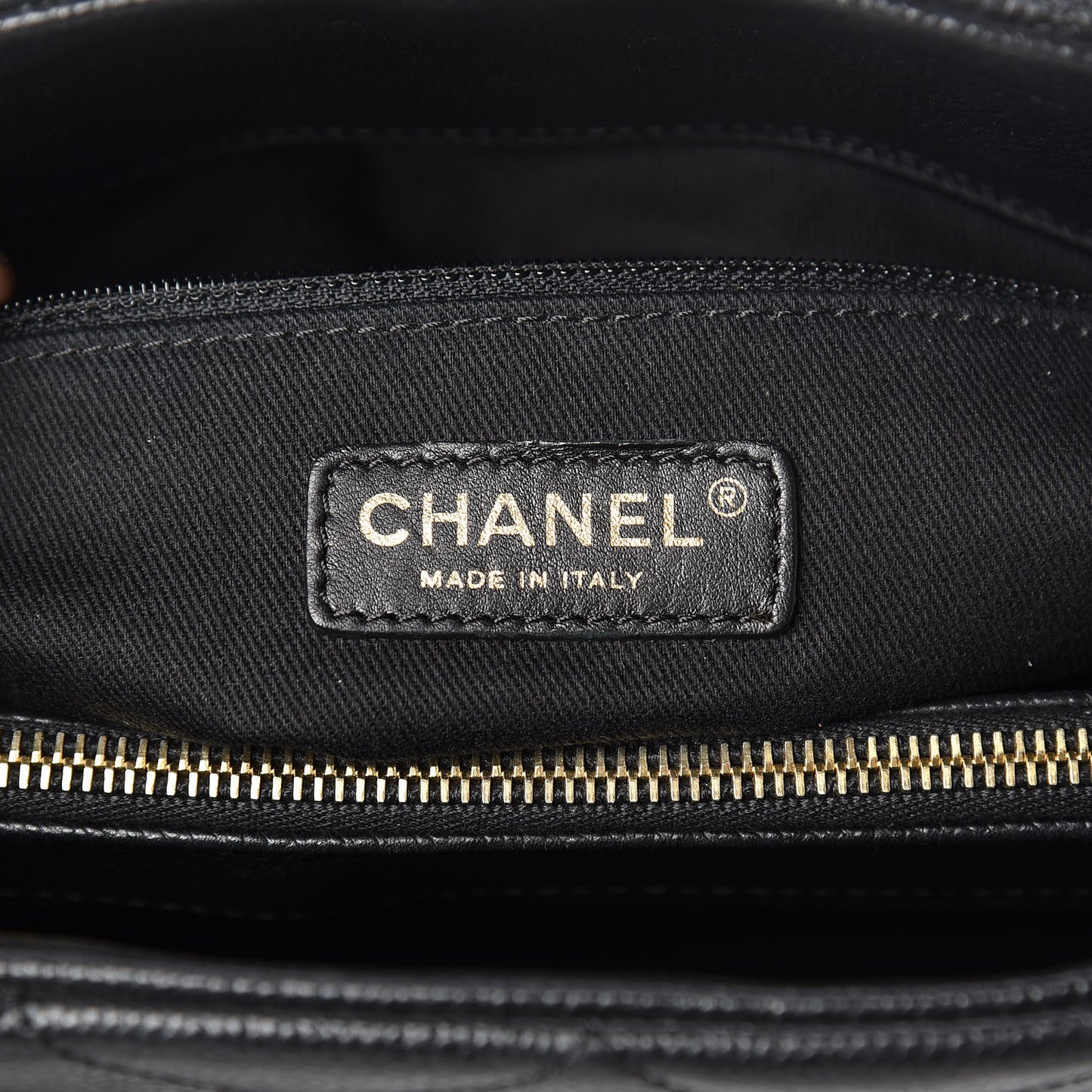 Caviar Quilted CC Timeless Soft Tote Black