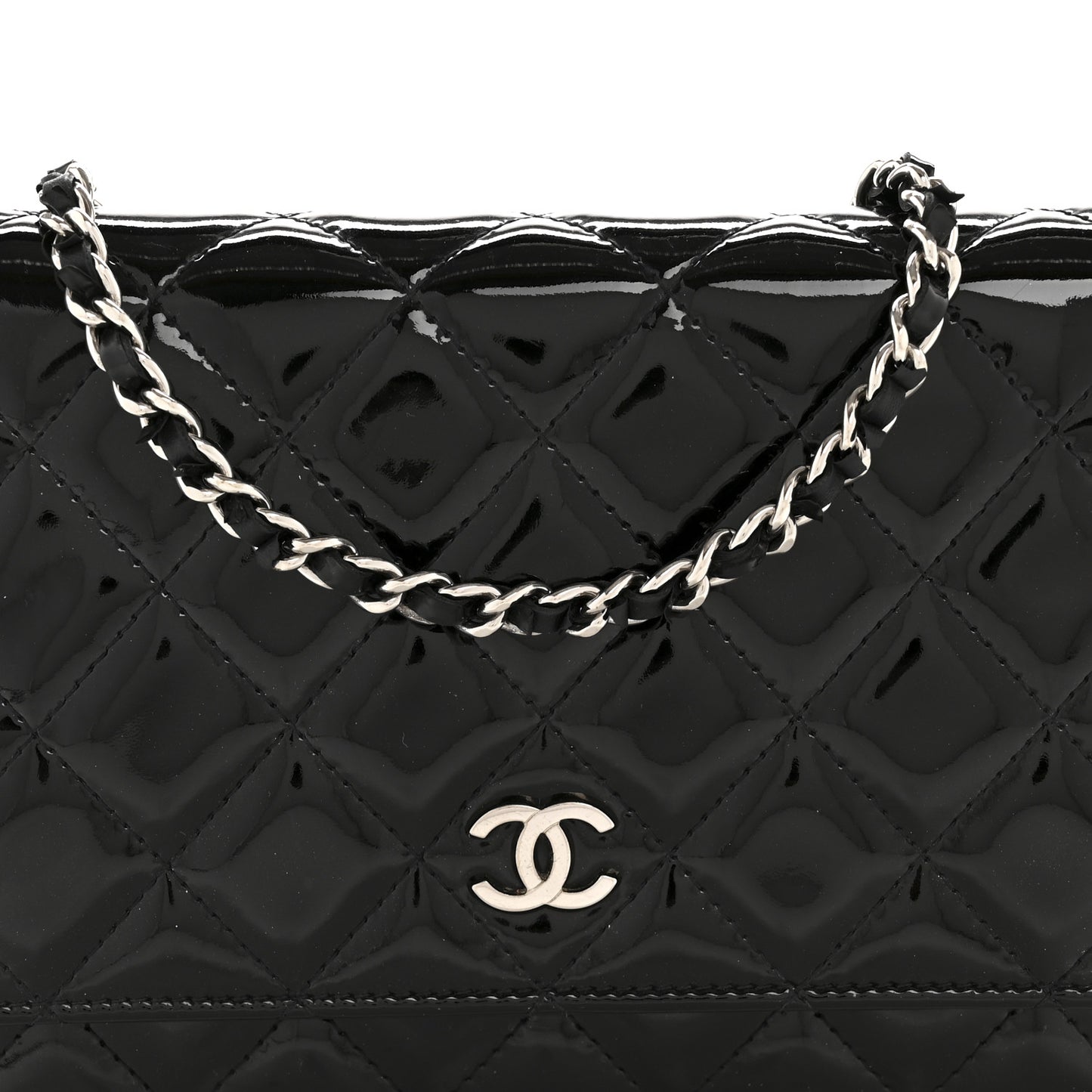 Patent Quilted Wallet On Chain WOC Black