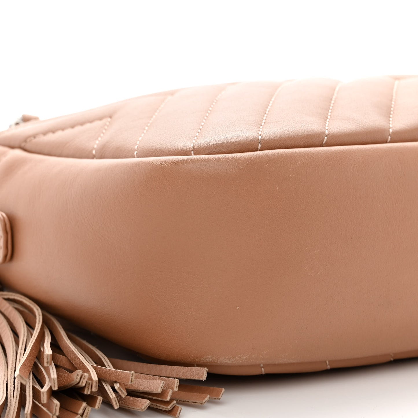 Lambskin Diagonal Chevron Quilted Tassel Camera Case Case Beige