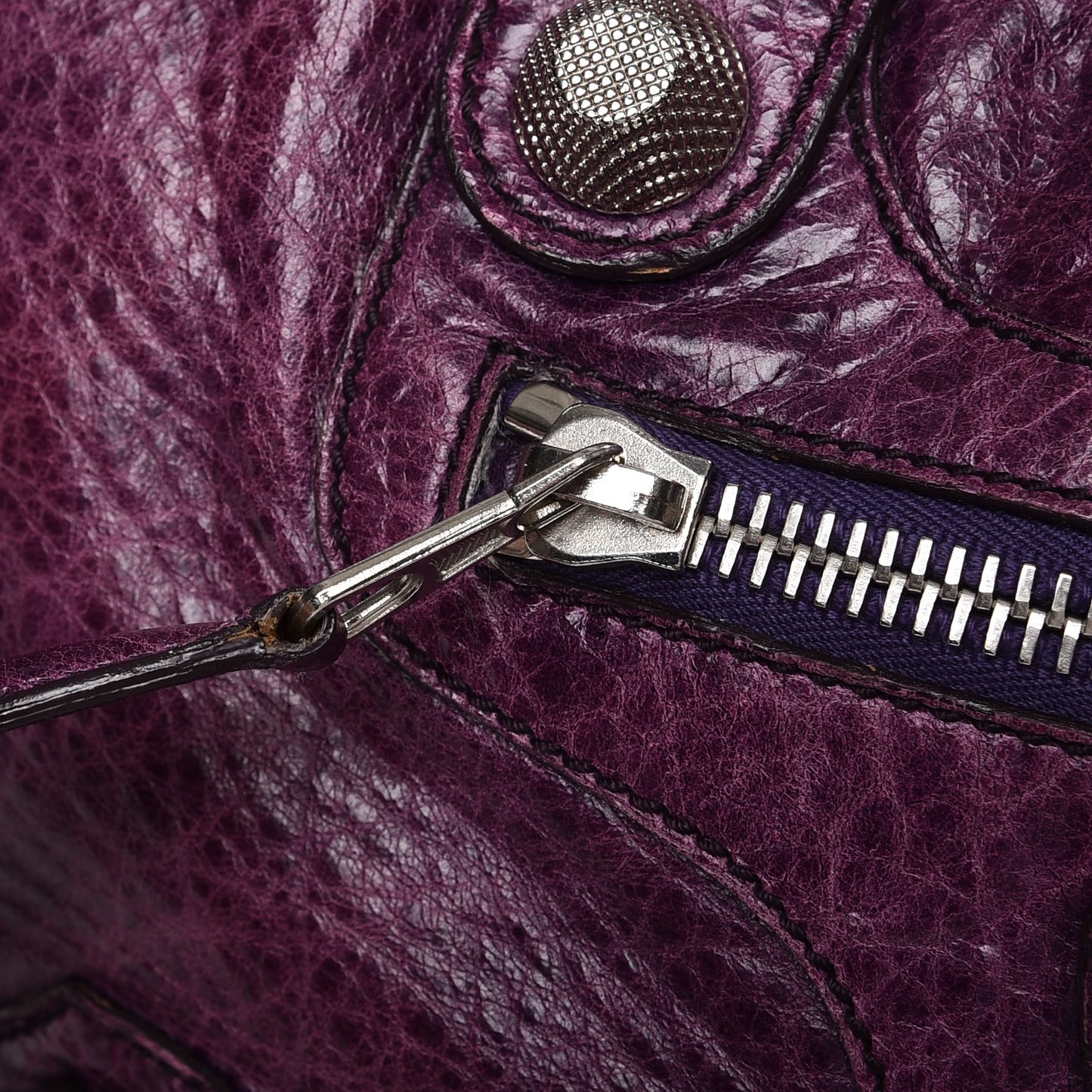 Chevre Giant 21 Gold Hardware Work Violet