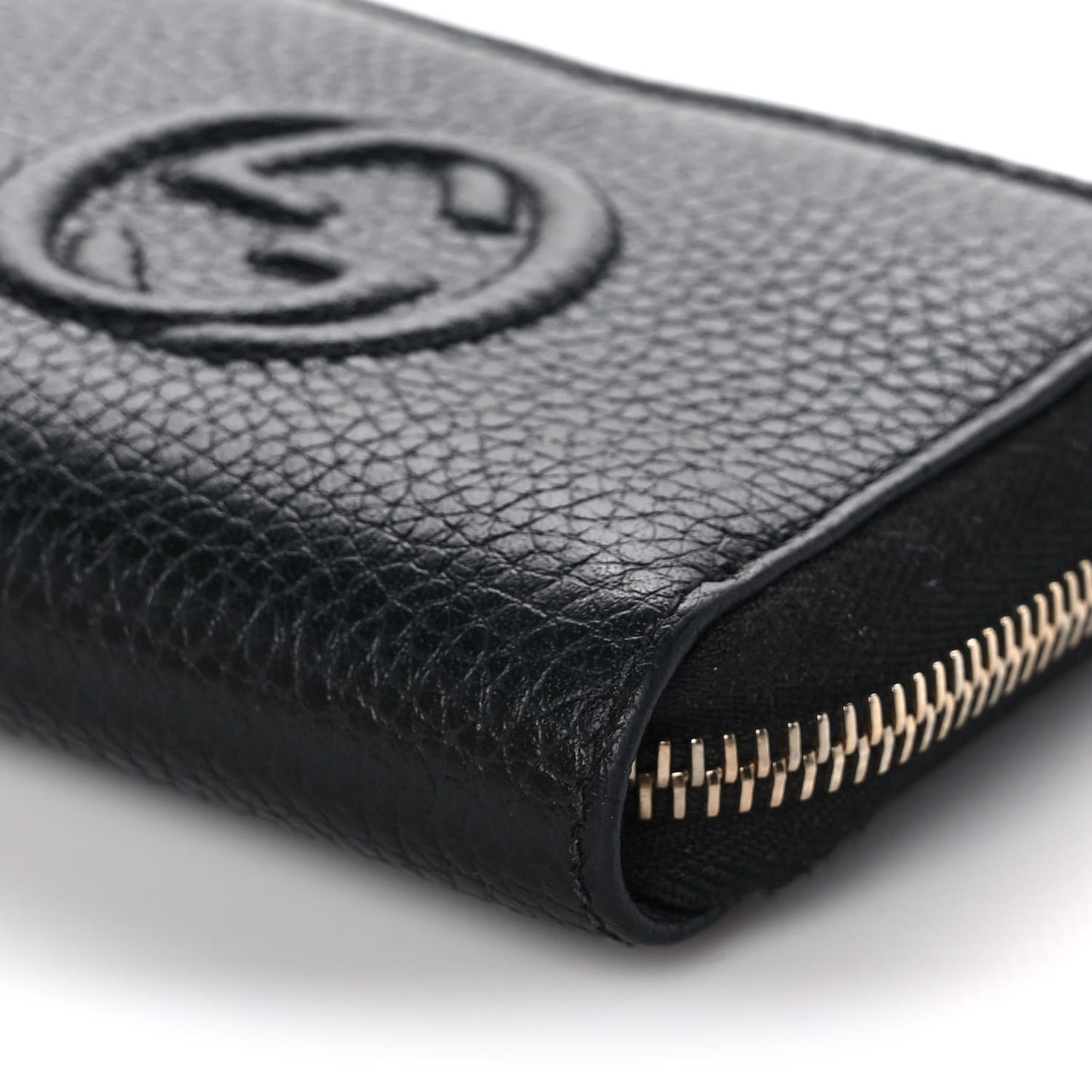 Pebbled Calfskin Small Soho Zip Around Wallet Black
