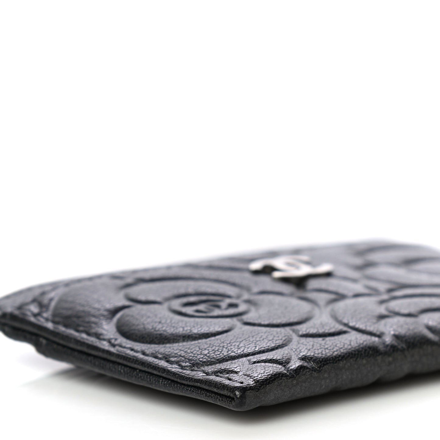 Goatskin Camellia Embossed Card Holder Grey