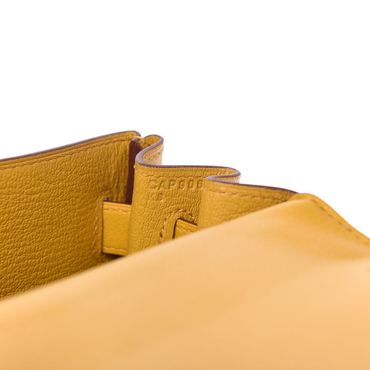 Evercolor Kelly Retourne 28 Jaune Ambre