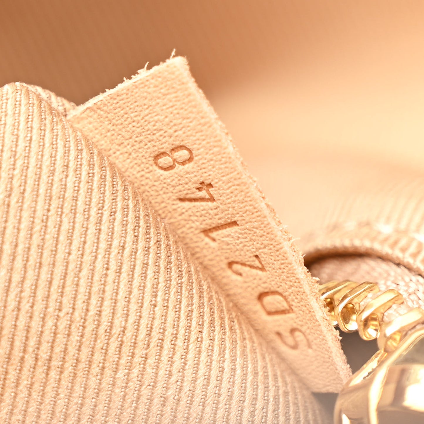 Monogram Graceful PM