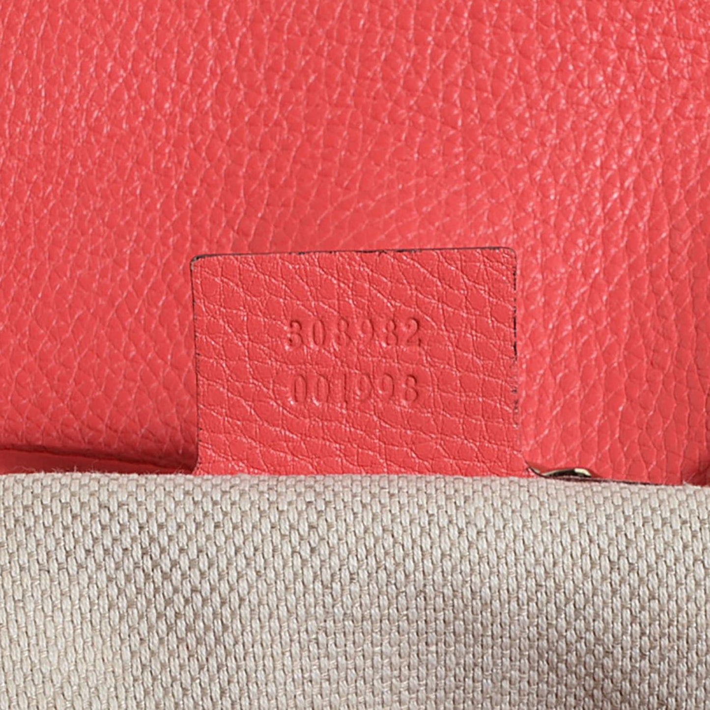 Pebbled Calfskin Medium Soho Chain Shoulder Bag Begonia Pink