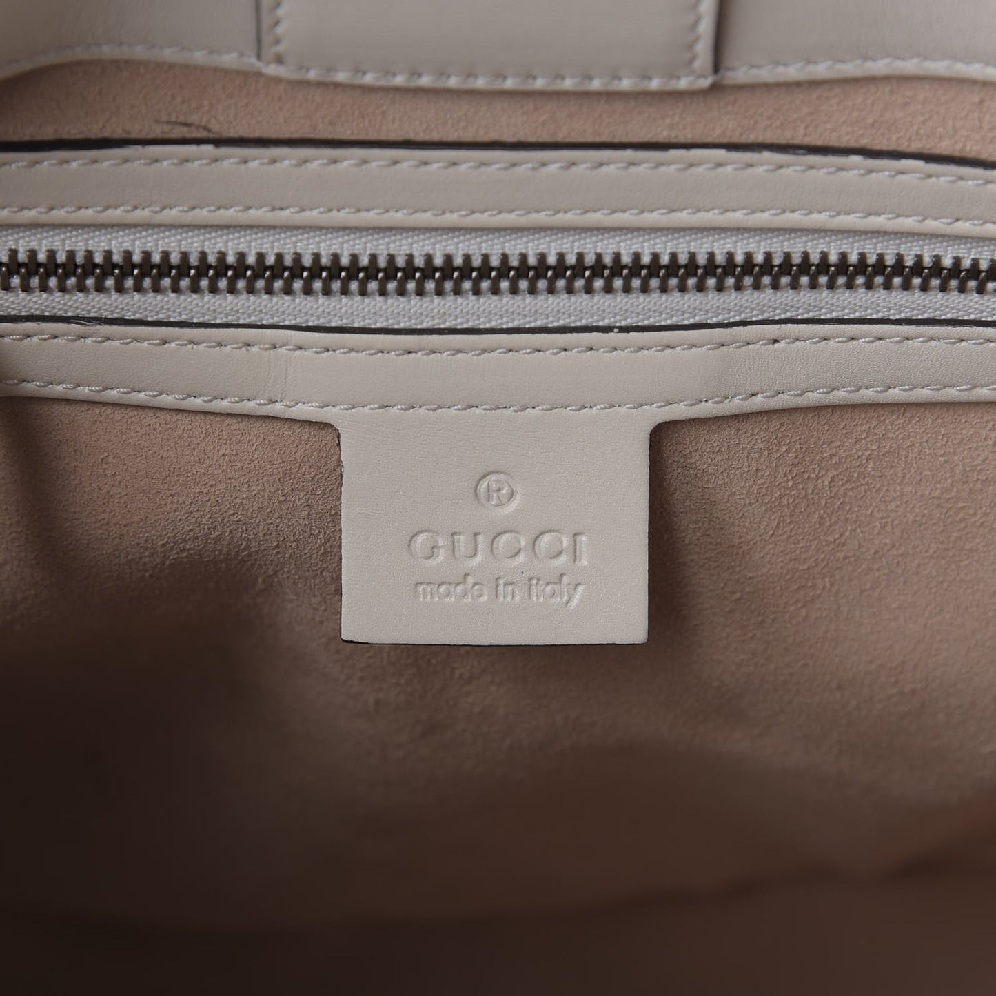 Calfskin Matelasse Medium GG Marmont Shoulder Tote Bag White
