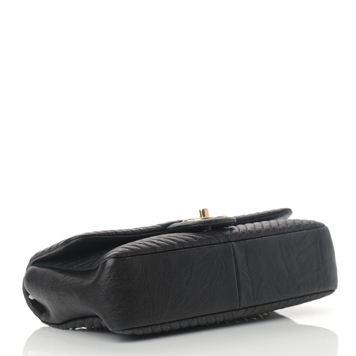 Wrinkled Lambskin Chevron Quilted Medium Surpique Flap Black