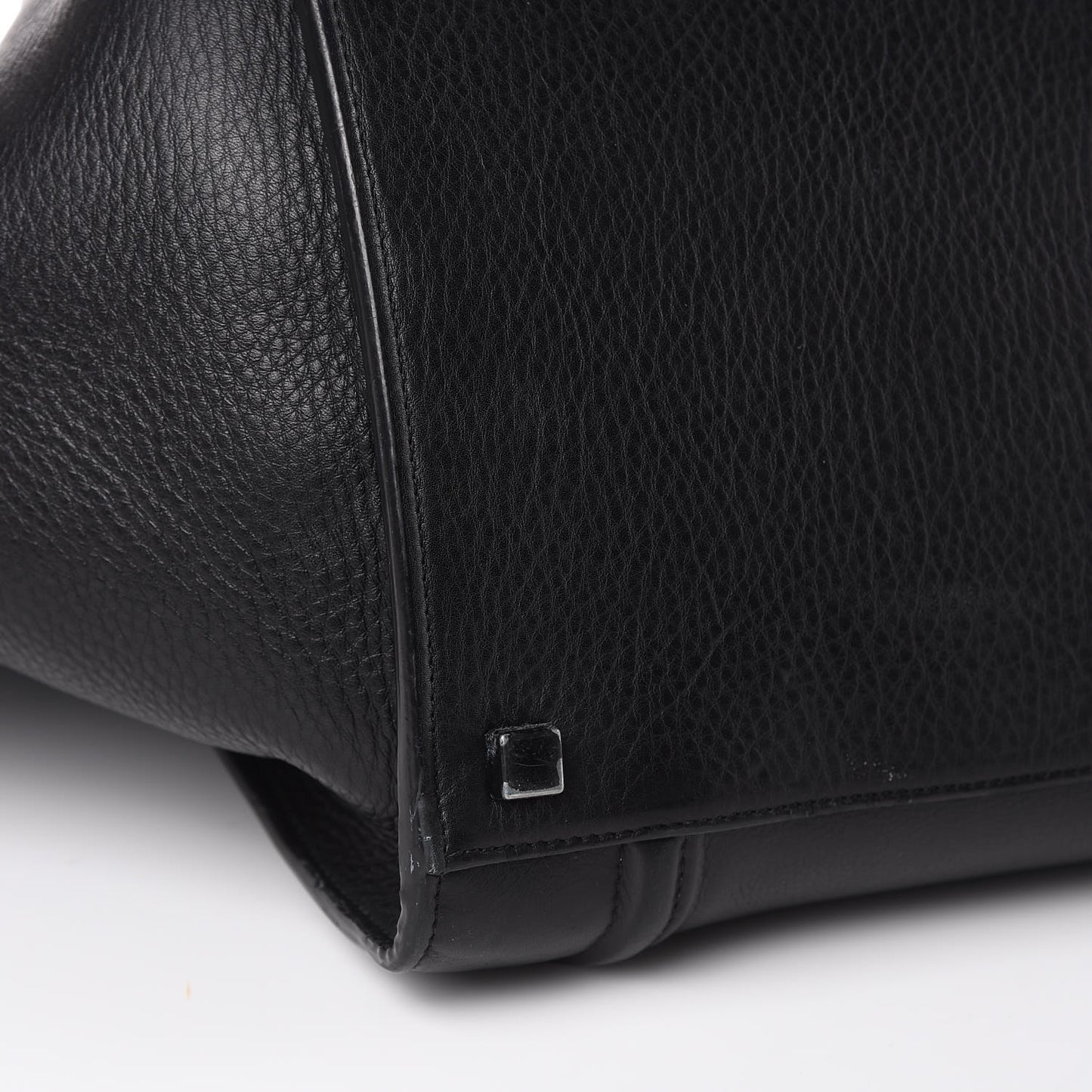 Supple Calfskin Medium Phantom Luggage Black