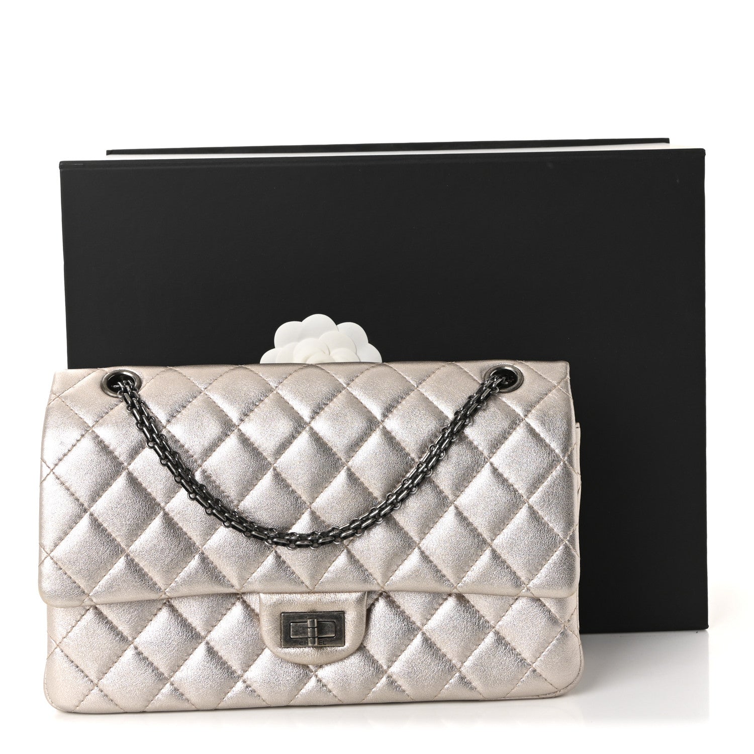 Chanel Metallic Calfskin Quilted 2.55 Reissue 226 Flap Light Pink 11 of 11