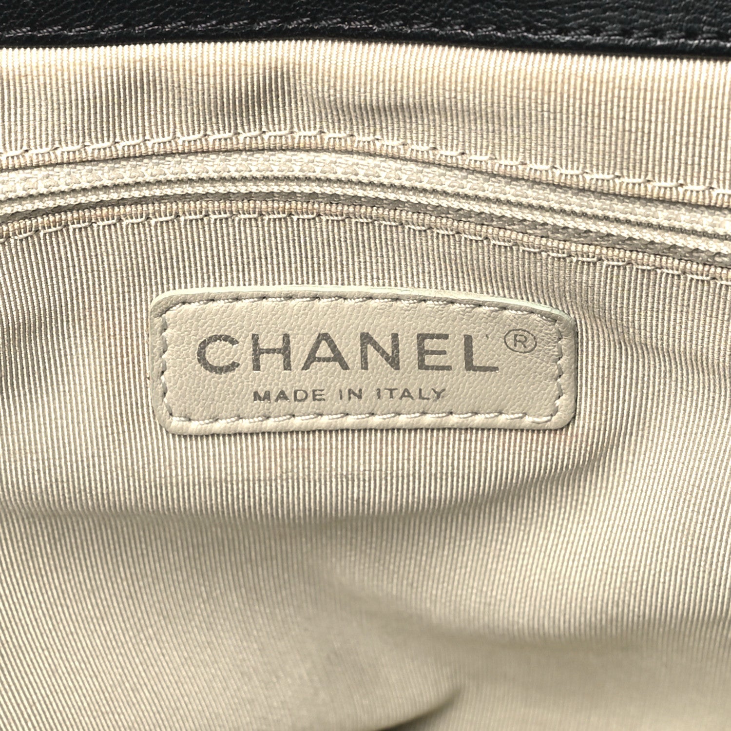 Chanel Washed Lambskin Quilted Medium Chain Around Messenger Black 6 of 11