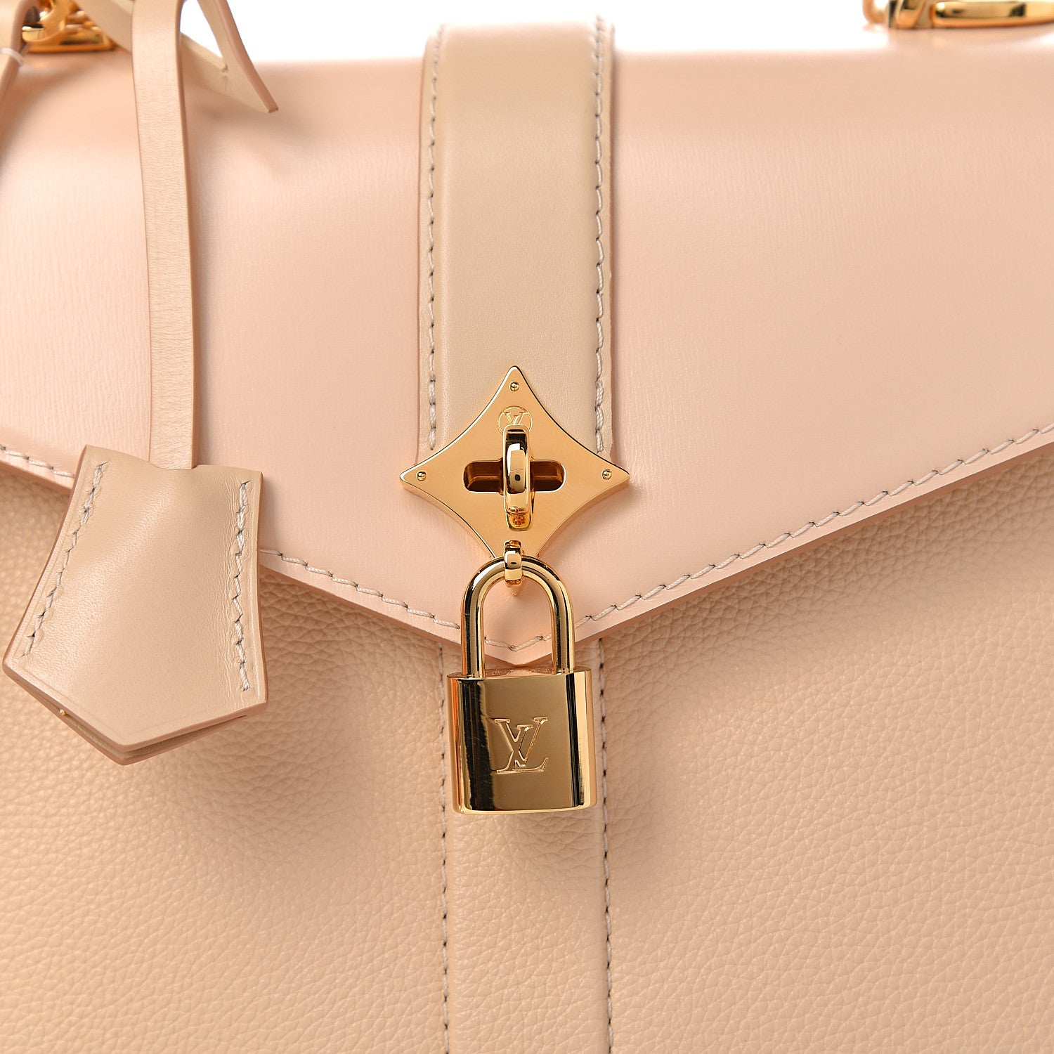 Louis Vuitton Grained Smooth Calfskin Rose Des Vents PM Creme 10 of 11