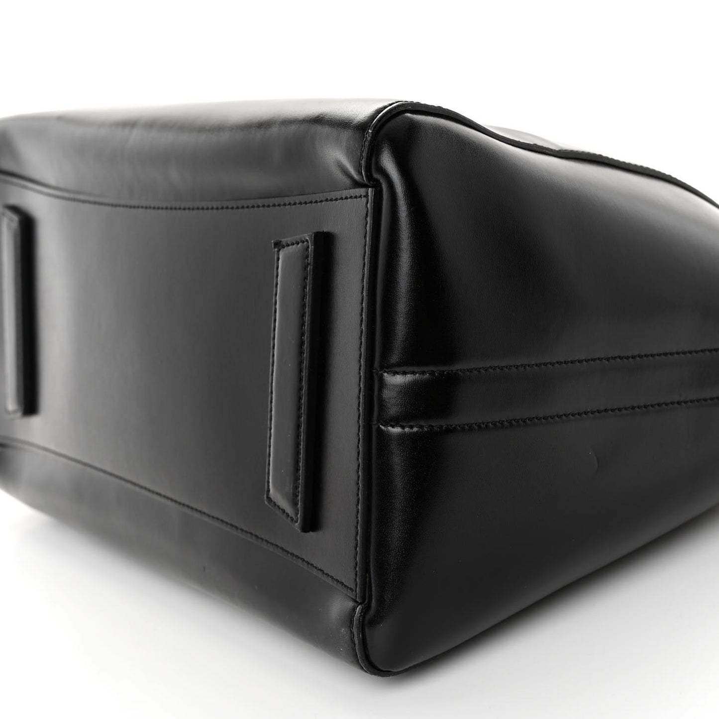 Shiny Lord Calfskin Medium Antigona Black