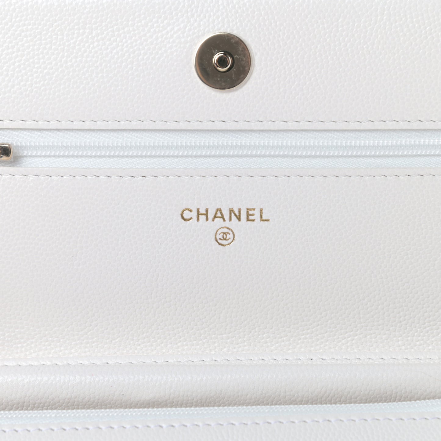 Caviar Quilted Wallet On Chain WOC White