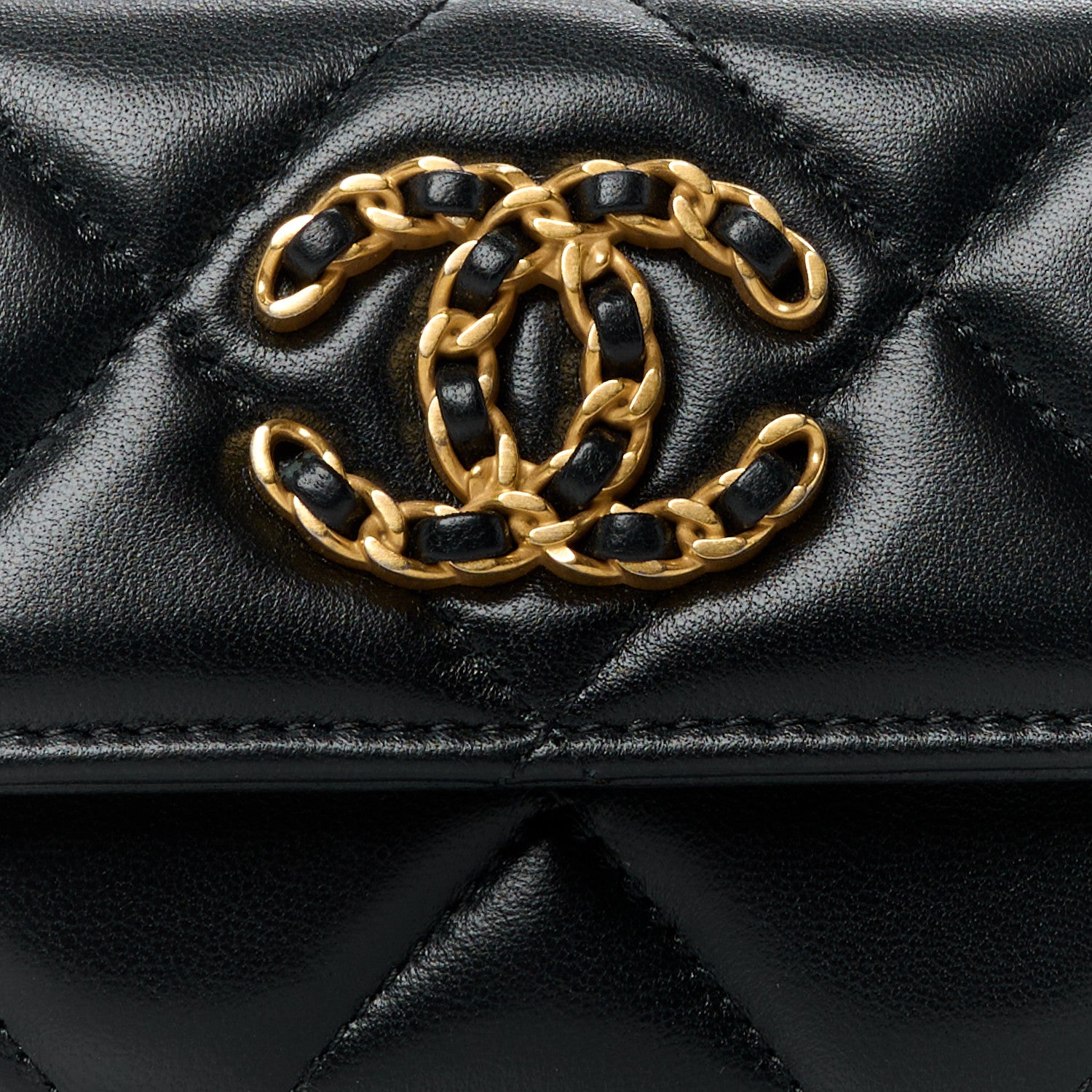 Chanel Lambskin Quilted Chanel 19 Flap Card Holder Black 9 of 11