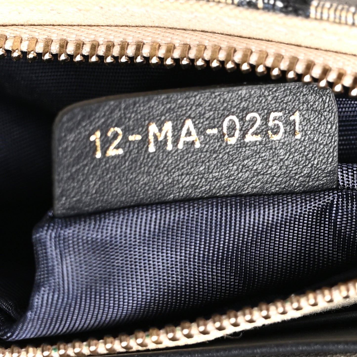 Oblique Saddle Chain Pouch Blue