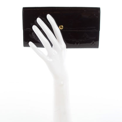Louis Vuitton Vernis Sarah Wallet Amarante 2 of 7