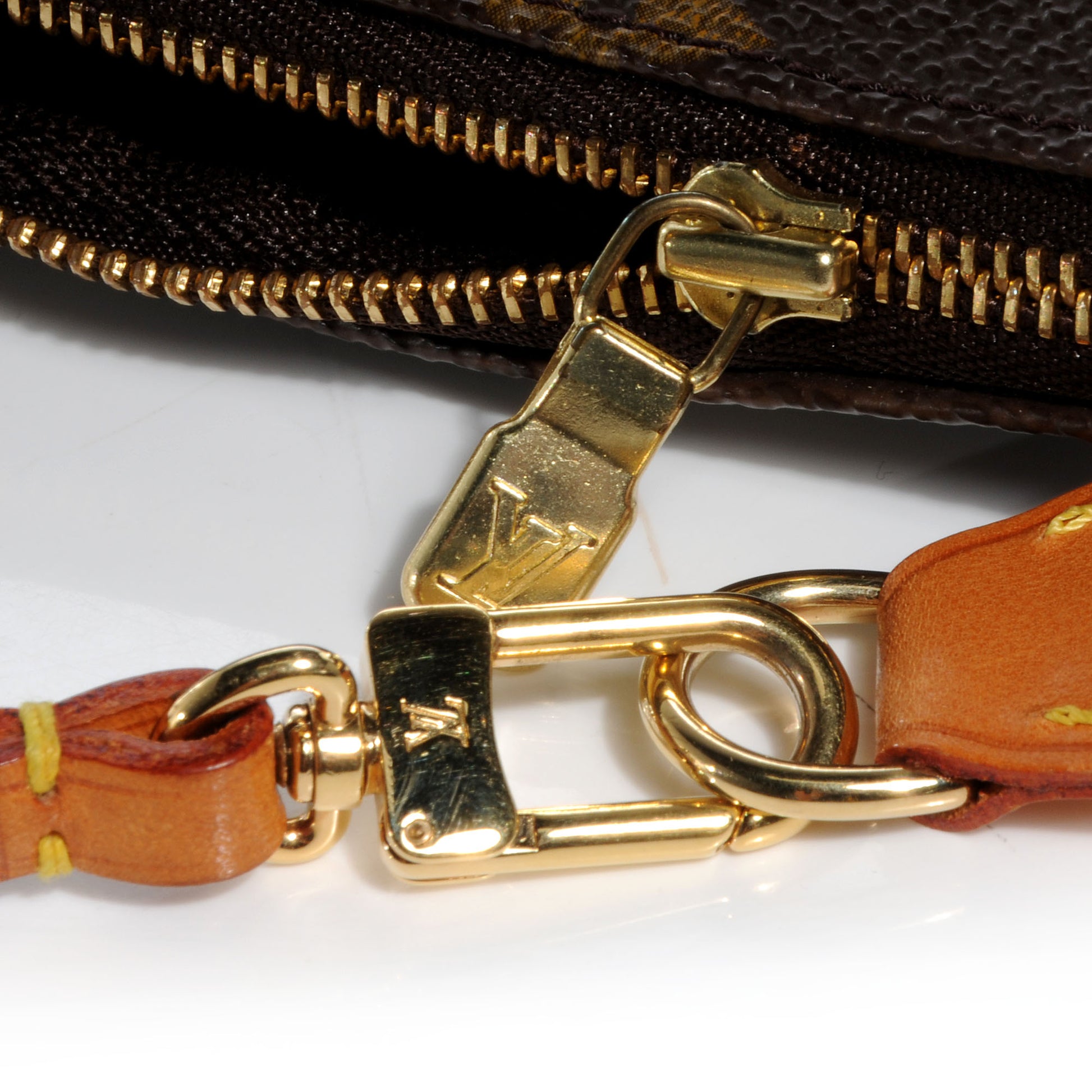 Louis Vuitton Monogram Pochette Accessories 8 of 8