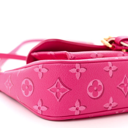 Louis Vuitton Monogram Fall For You Maxi Multi Pochette Accessories Fuchsia 8 of 10
