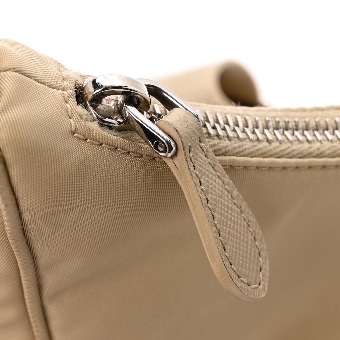 Re-Nylon Saffiano Re-Edition 2005 Shoulder Bag Deserto