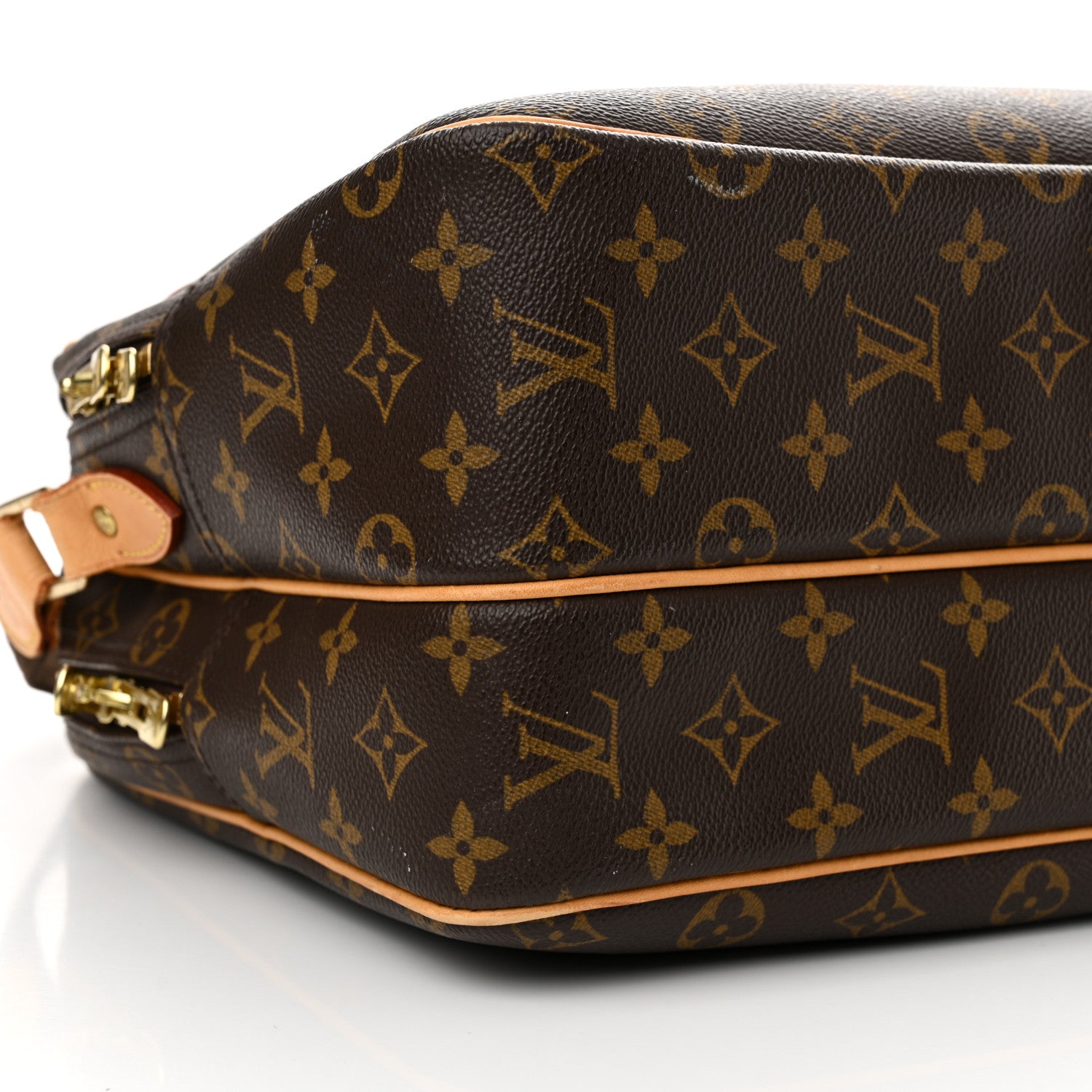 Louis Vuitton Monogram Reporter GM 9 of 15