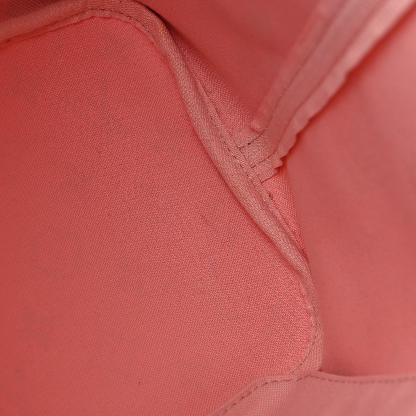 Monogram Giant Neverfull MM Rouge