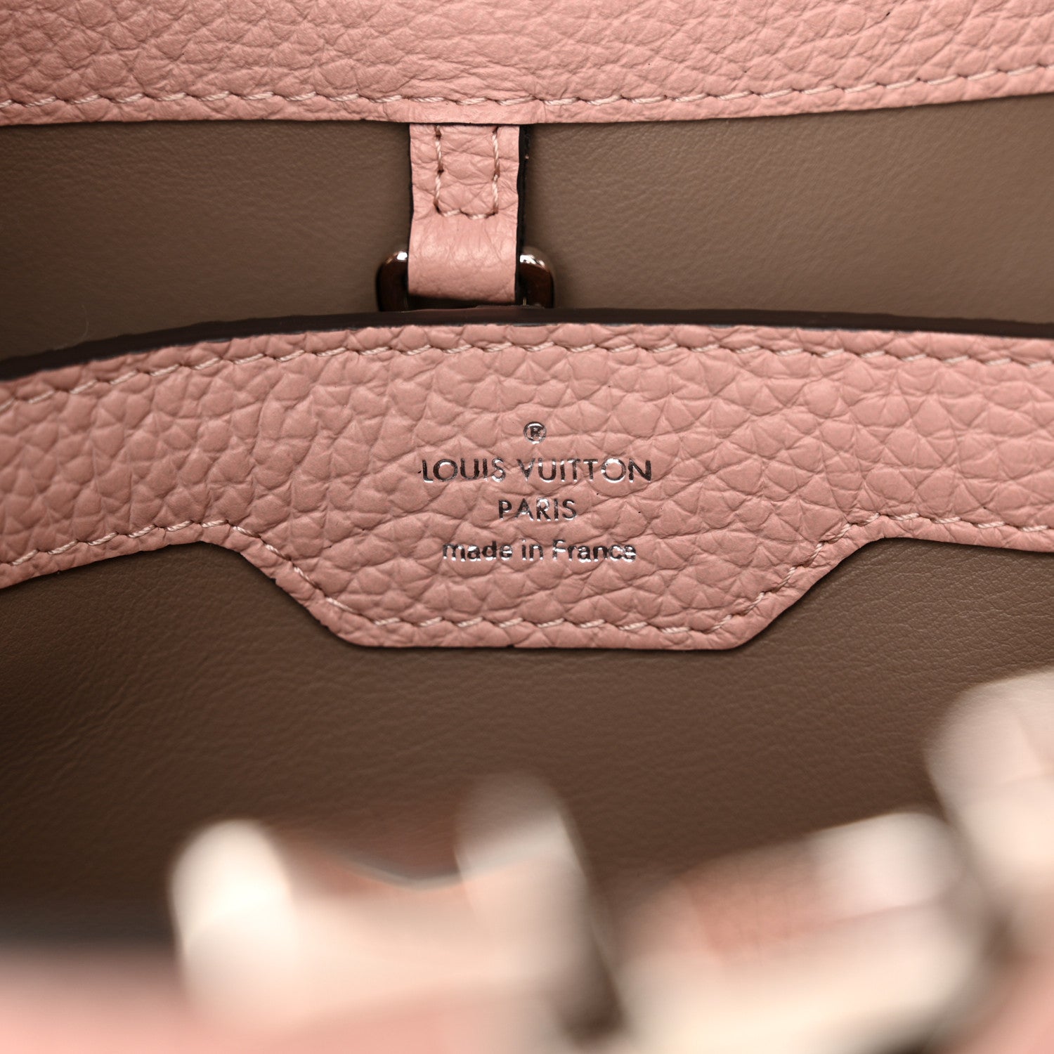 Louis Vuitton Taurillon Capucines PM  Magnolia 7 of 10