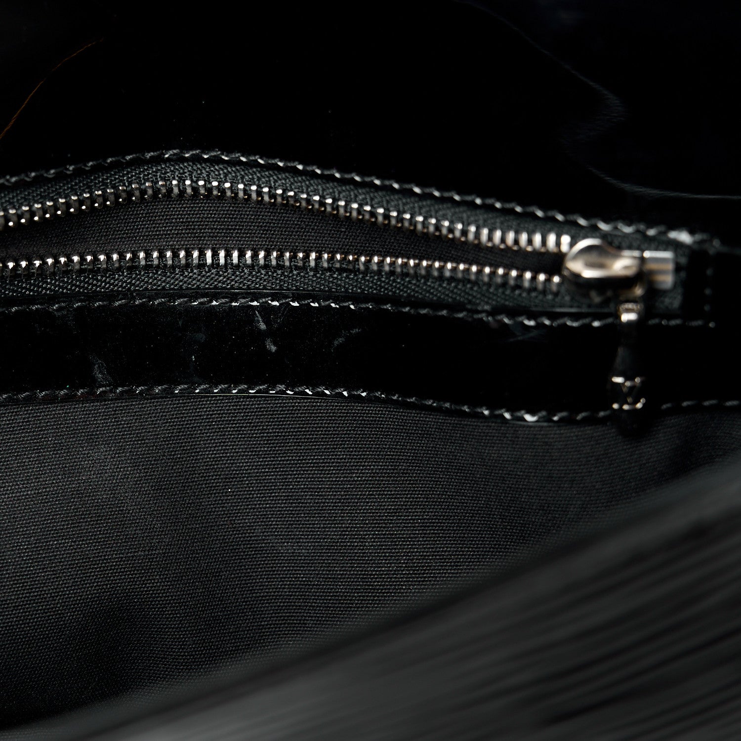 Louis Vuitton Epi Electric Sobe Clutch Black 9 of 10