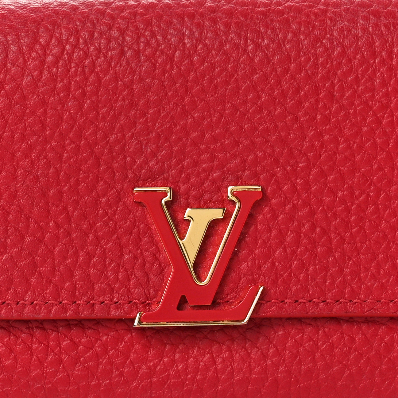 Taurillon Capucines Compact Wallet Scarlet