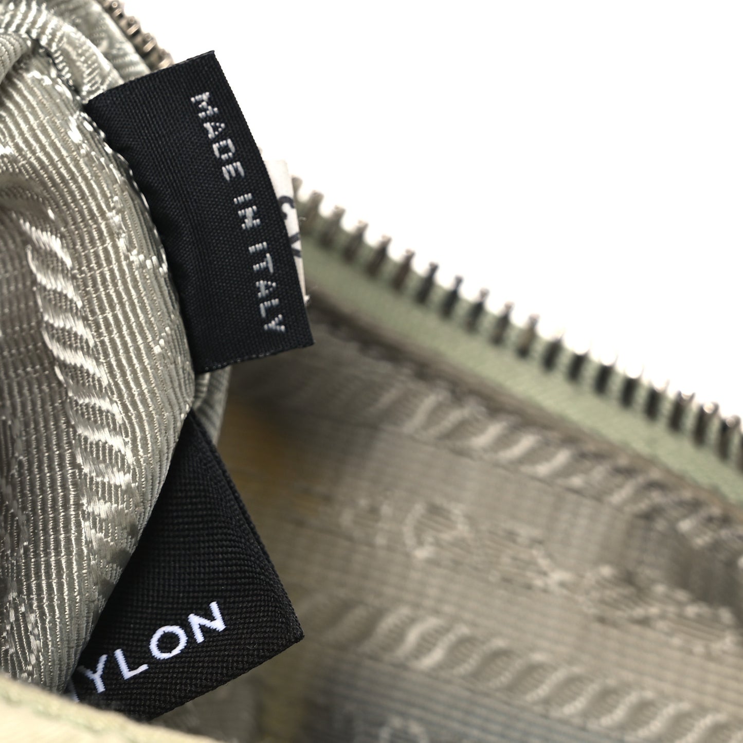 Re-Nylon Saffiano Re-Edition 2005 Shoulder Bag Acqua