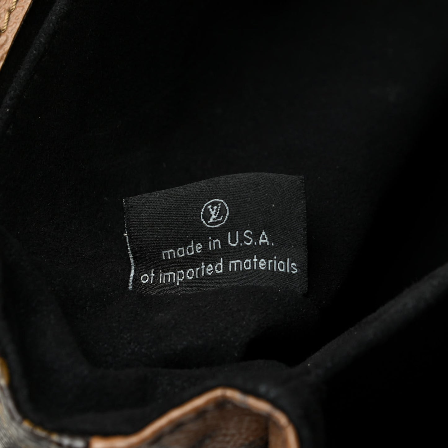 Reverse Monogram Pochette Metis