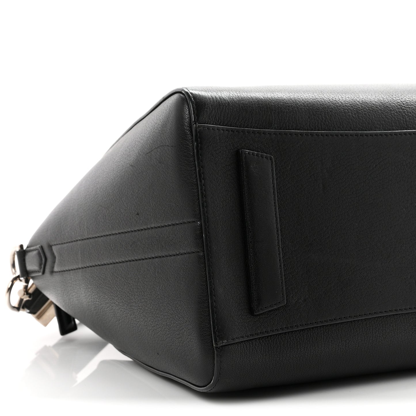 Sugar Goatskin Medium Antigona Black