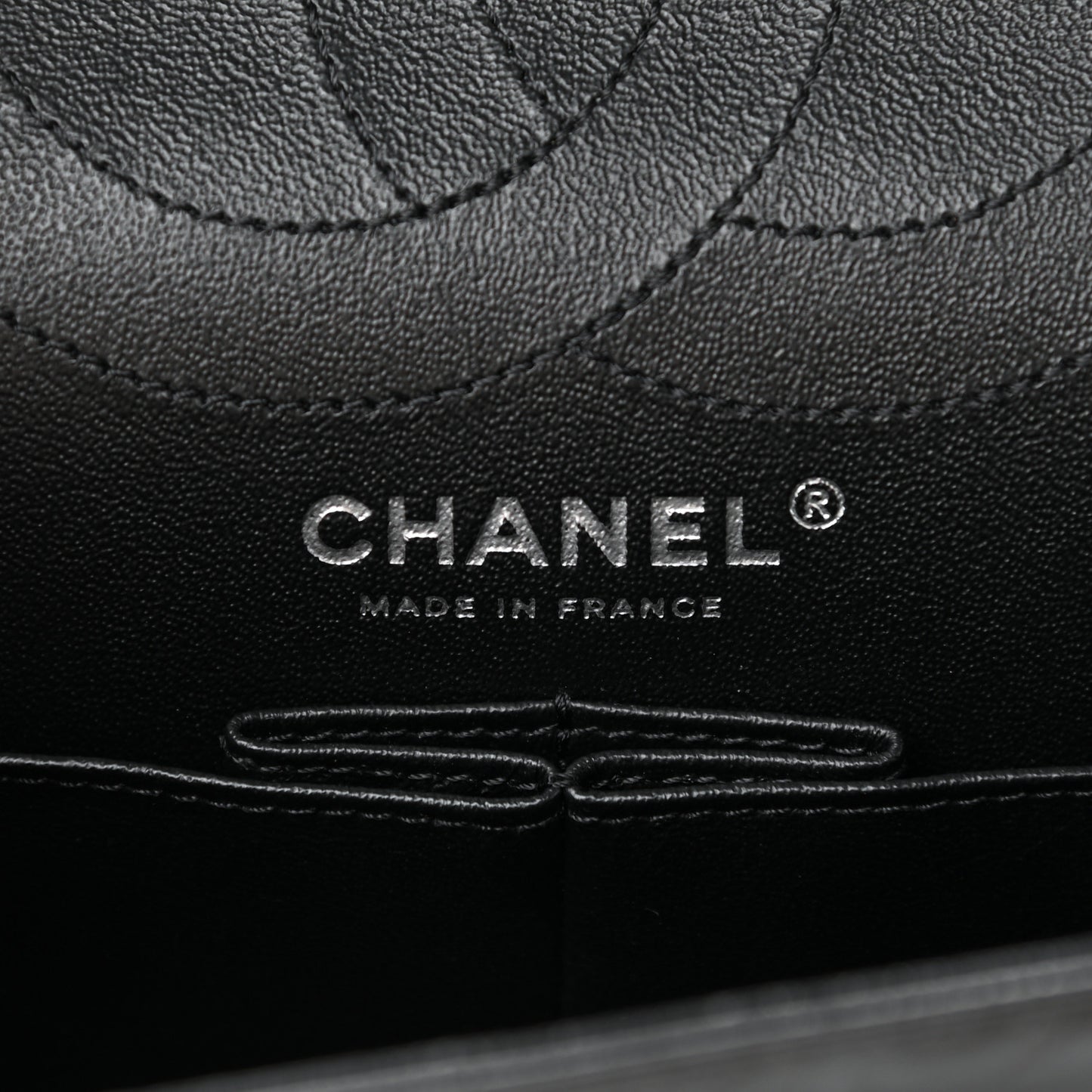 Aged Calfskin Chevron Quilted 2.55 Reissue 226 So Black