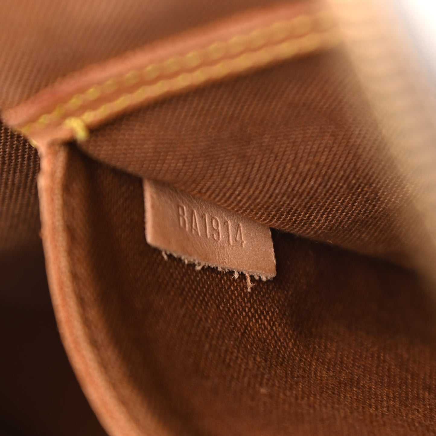Monogram Alma MM