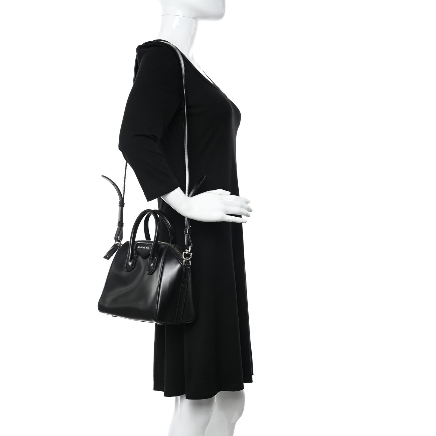 Shiny Lord Calfskin Mini Antigona Black