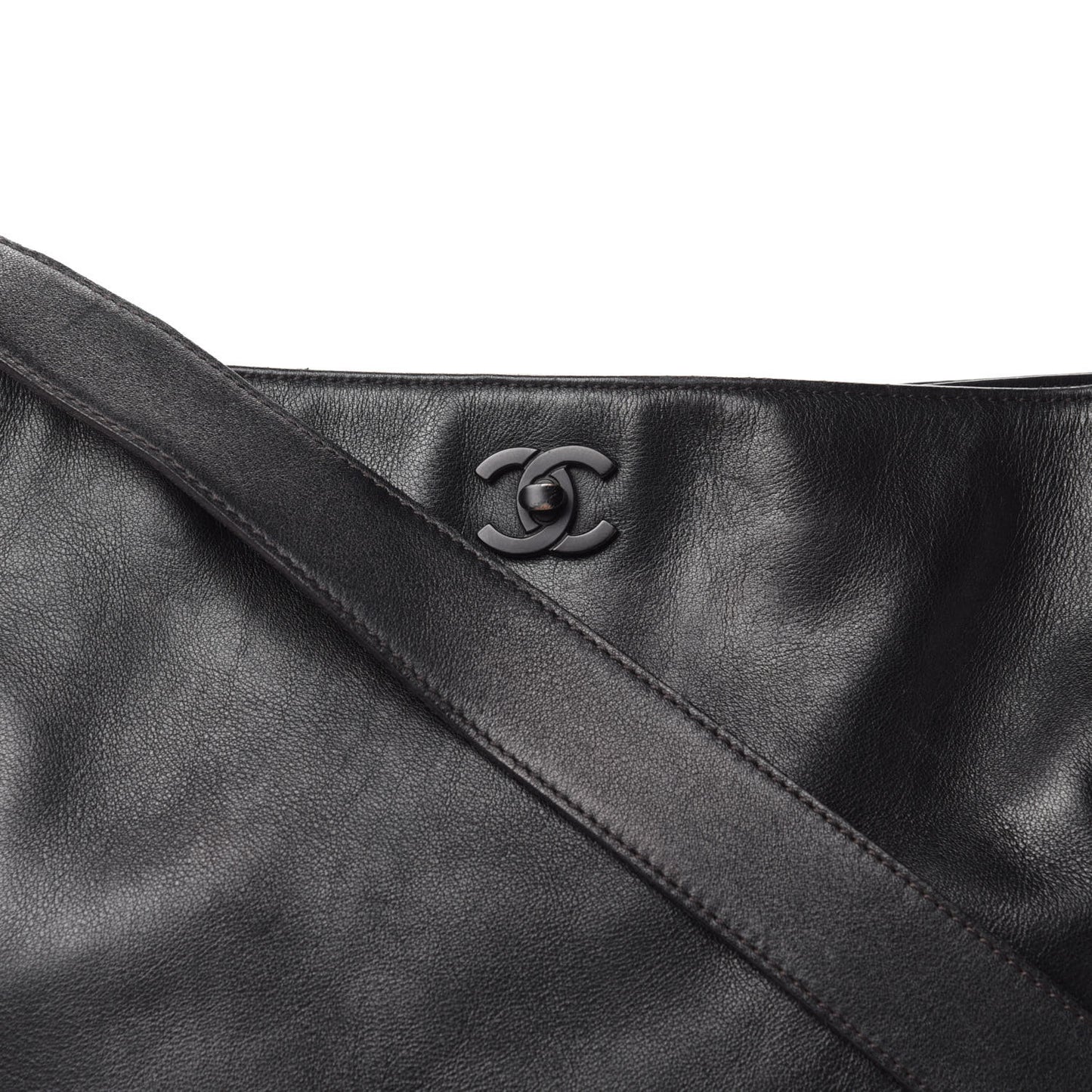 Calfskin CC Shoulder Bag Black