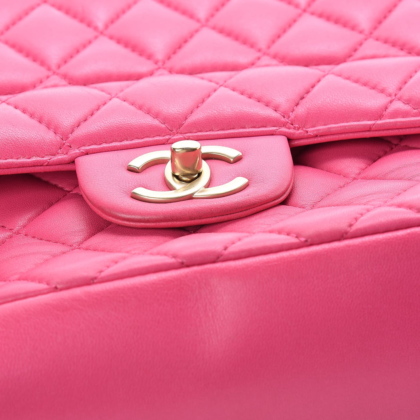 Lambskin Quilted Jumbo Mademoiselle Chic Flap Fuchsia
