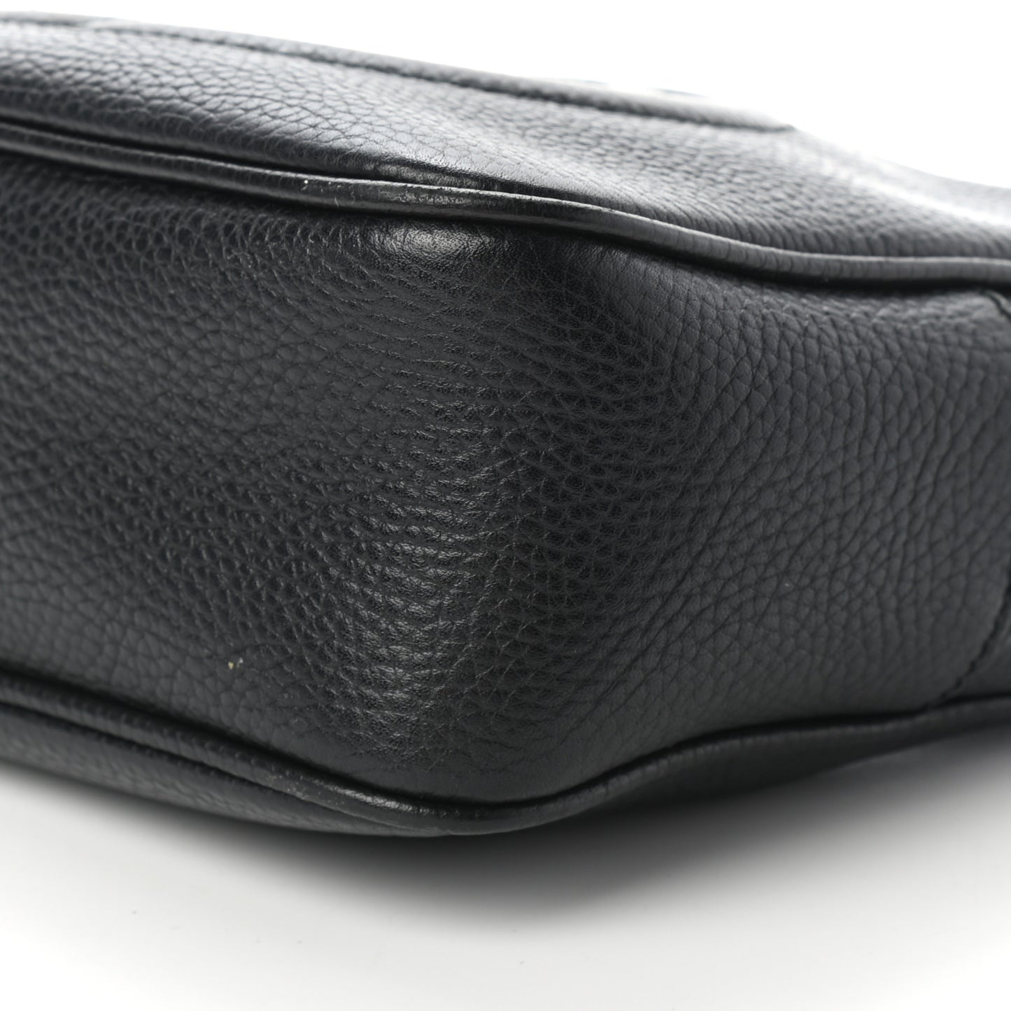 Pebbled Calfskin Small Soho Disco Bag Black