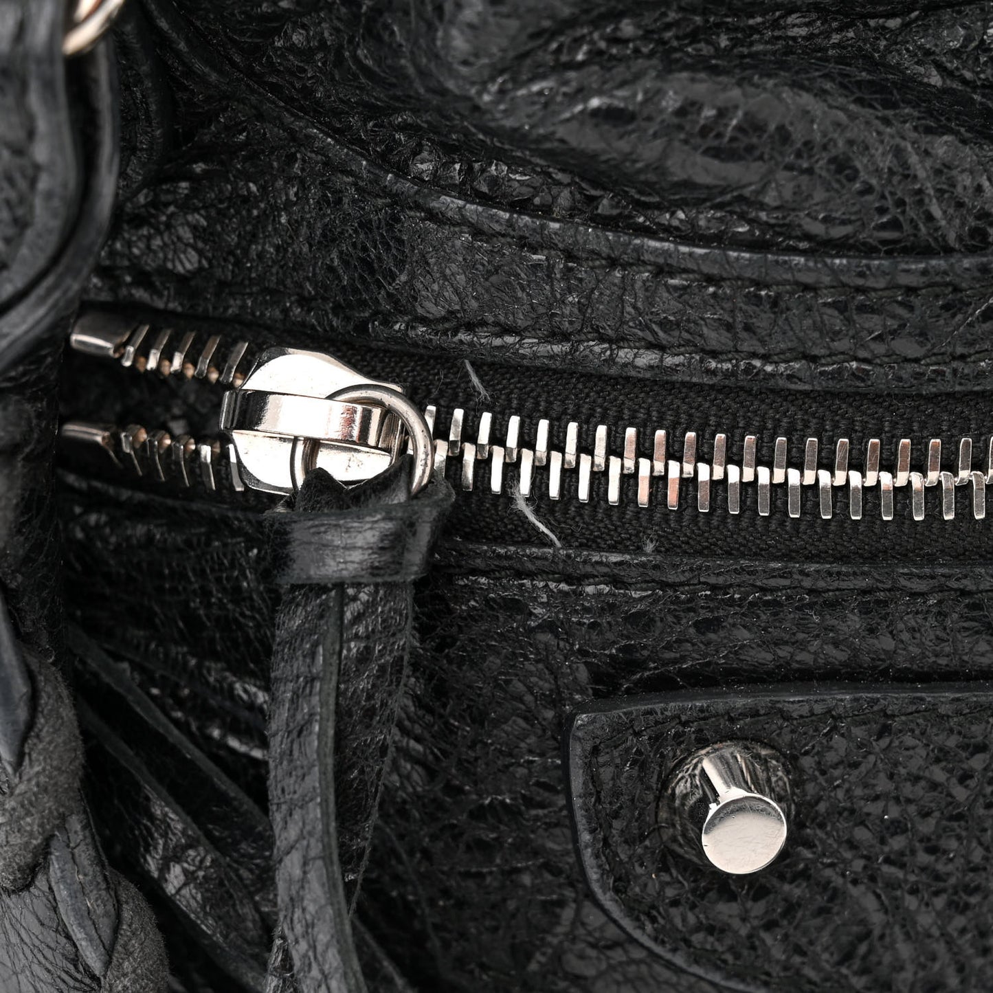 Agneau Classic Silver Hardware City Black