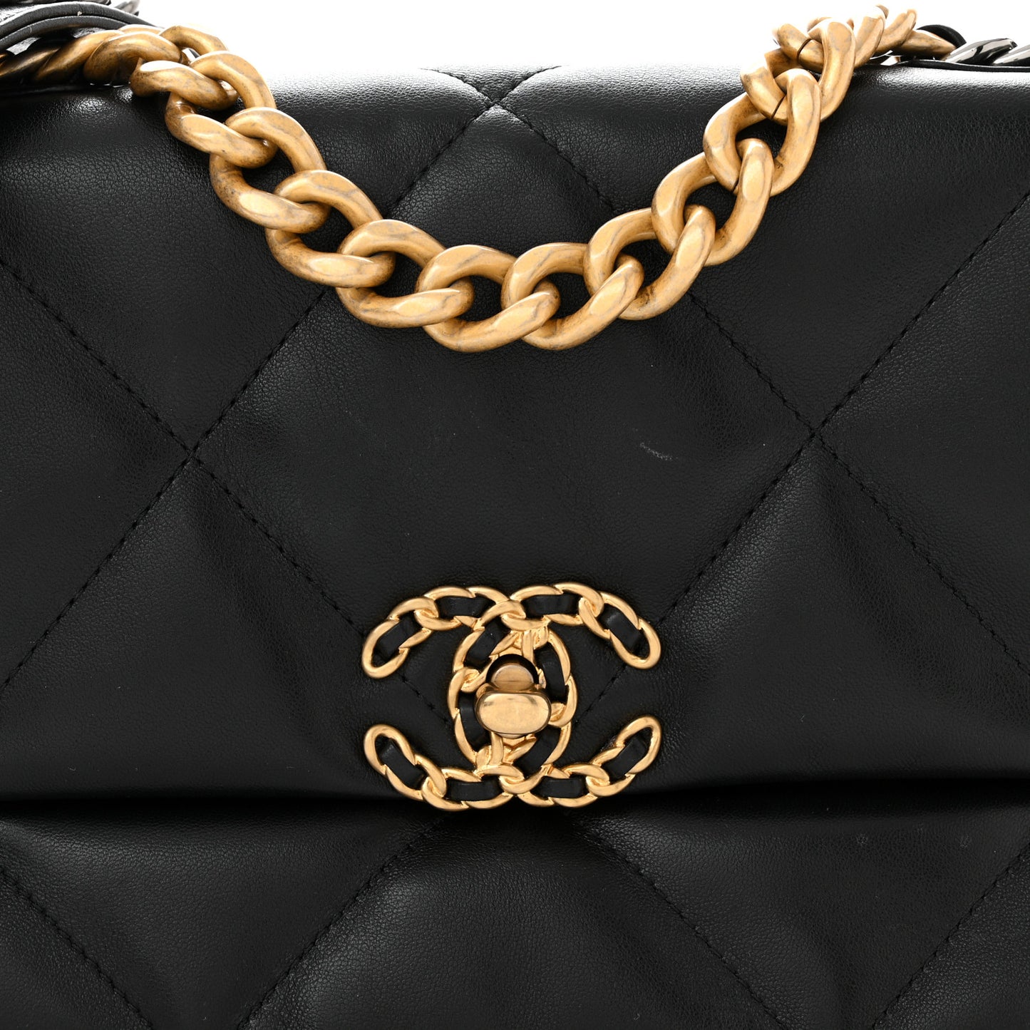 Lambskin Quilted Medium Chanel 19 Flap Black