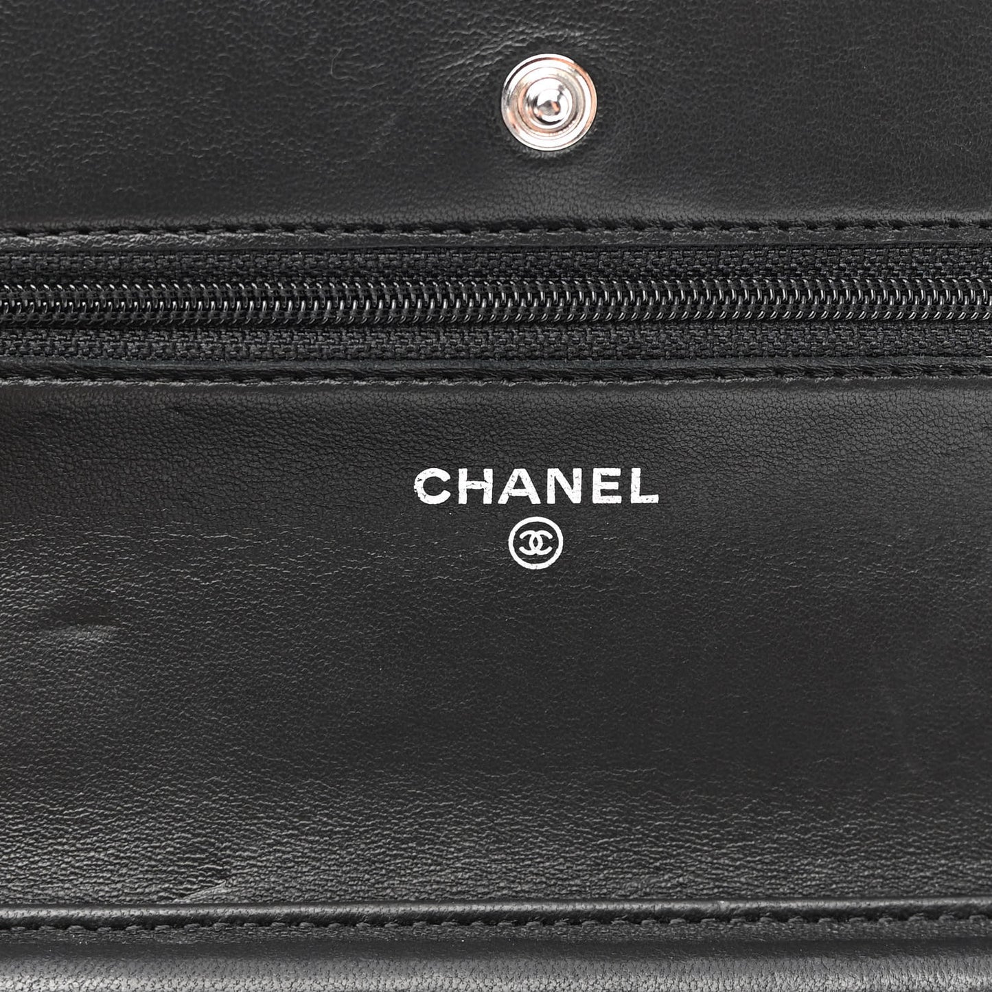 Lambskin Quilted Wallet On Chain WOC Black
