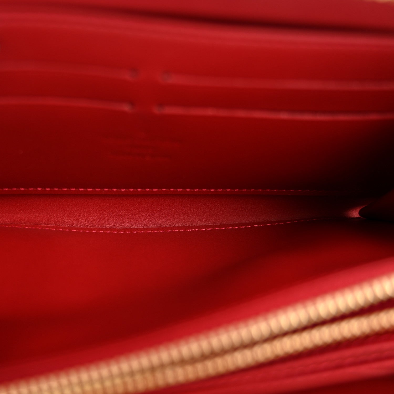 Louis Vuitton Vernis Zippy Wallet  Pomme D'Amour 5 of 5